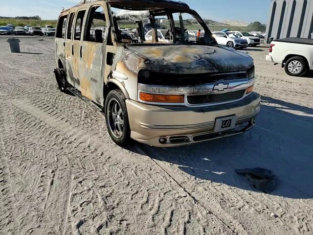 2012 Chevrolet Express - Image 10