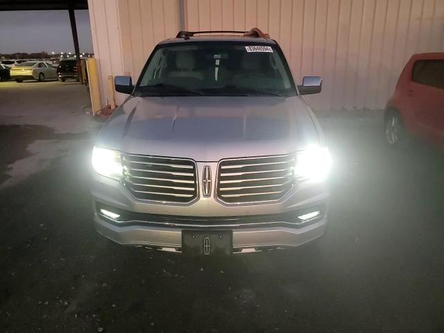 2016 Lincoln Navigator - Image 14