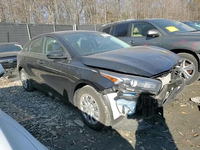 2022 Kia Forte - Image 10