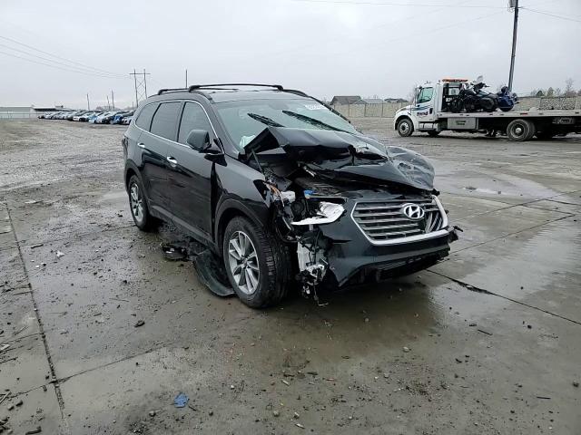 2017 Hyundai Santa Fe - Image 12