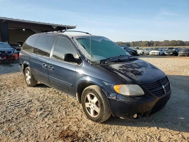 2006 Dodge Caravan - Image 12