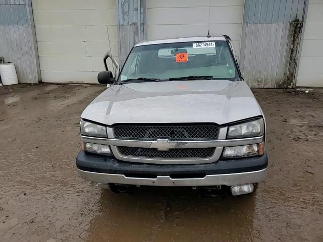 2005 Chevrolet Avalanche - Image 11