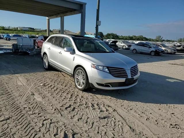 2019 Lincoln MKT - Image 14