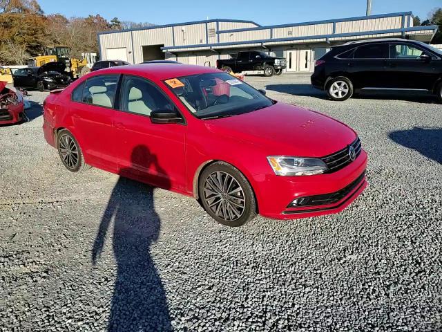 2016 Volkswagen Jetta - Image 10