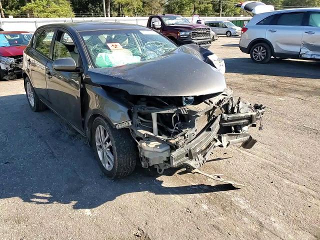2011 Kia Forte - Image 11