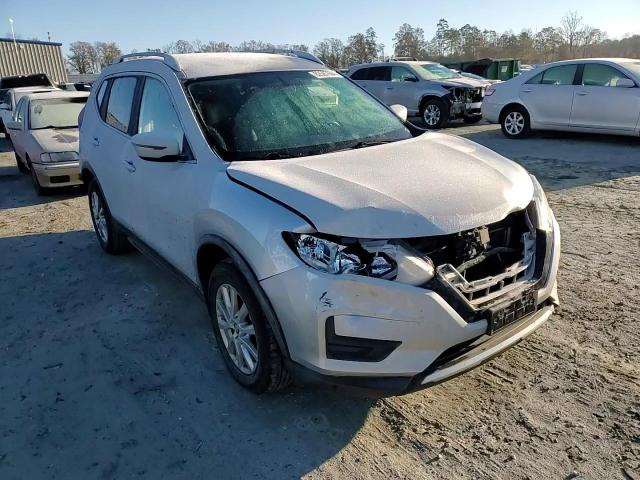 2018 Nissan Rogue - Image 10