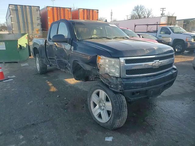 2007 Chevrolet Silverado K1500 VIN: 1GCEK19007Z637369 Lot: 83451924