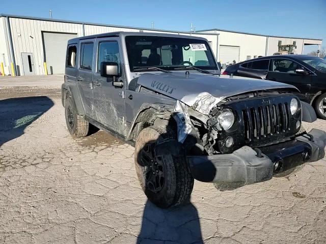 2016 Jeep Wrangler - Image 12