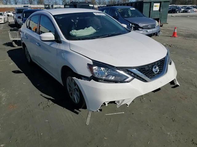 2019 Nissan Sentra - Image 10