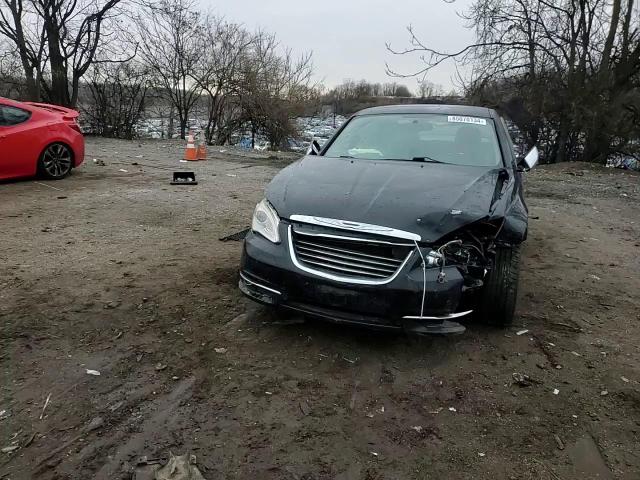 2012 Chrysler 200 - Image 11