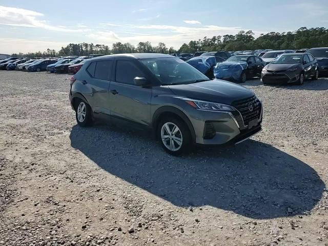 2021 Nissan Kicks - Image 12