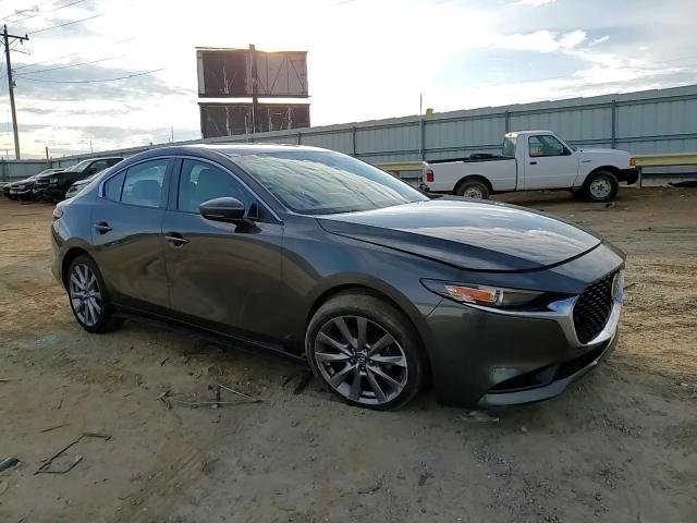 2019 Mazda 3 - Image 10