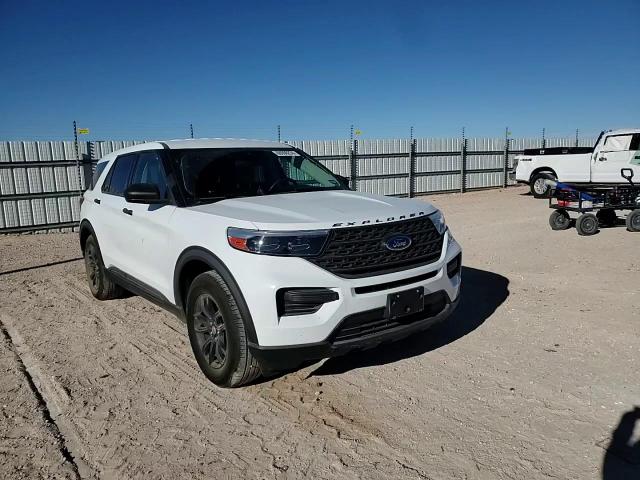 2020 Ford Explorer - Image 12