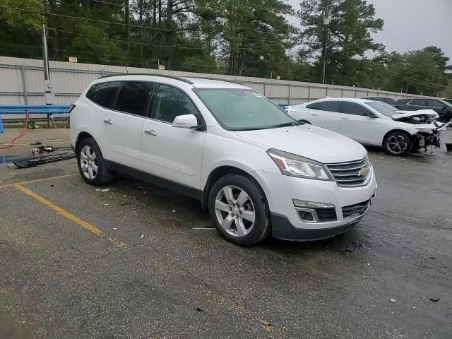 2017 Chevrolet Traverse - Image 14