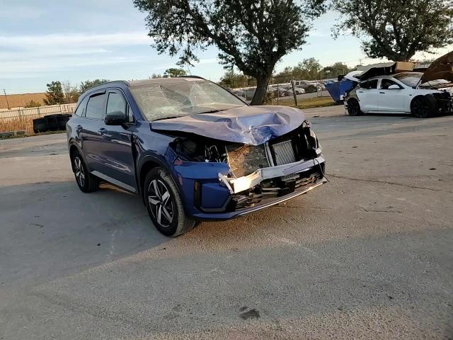 2023 Kia Sorento - Image 12