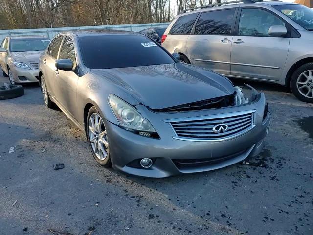 2011 Infiniti G - Image 11