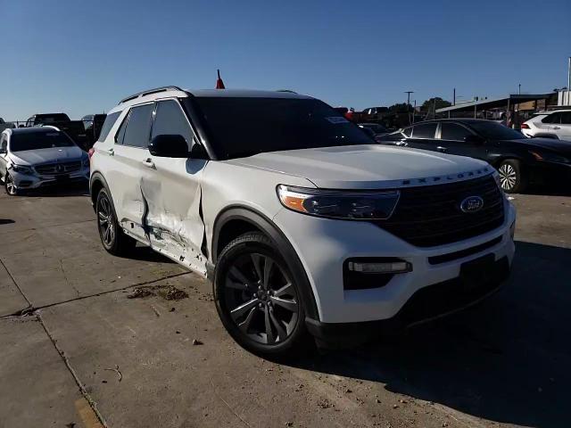 2023 Ford Explorer - Image 11