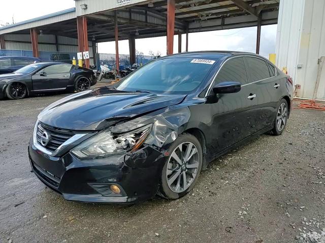 2017 Nissan Altima - Image 13