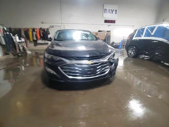 2022 Chevrolet Malibu - Image 13