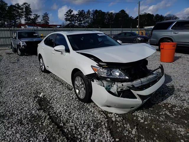 2014 Lexus ES - Image 13