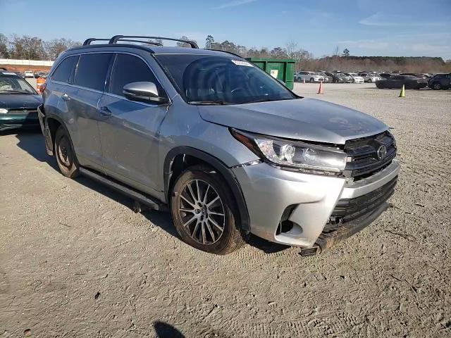 2018 Toyota Highlander - Image 11