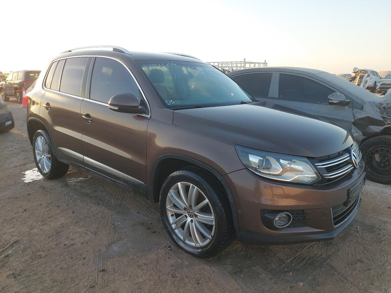 2014 VOLKSWAGEN TIGUAN