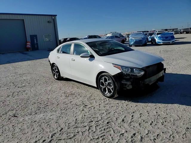 2021 Kia Forte - Image 14
