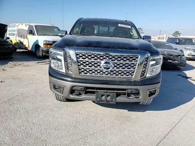 2019 Nissan Titan - Image 11