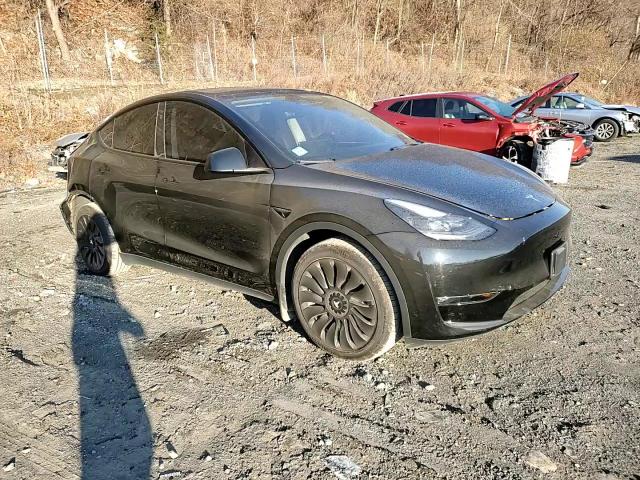 2023 Tesla Model Y VIN: 7SAYGAEE2PF922177 Lot: 83045934