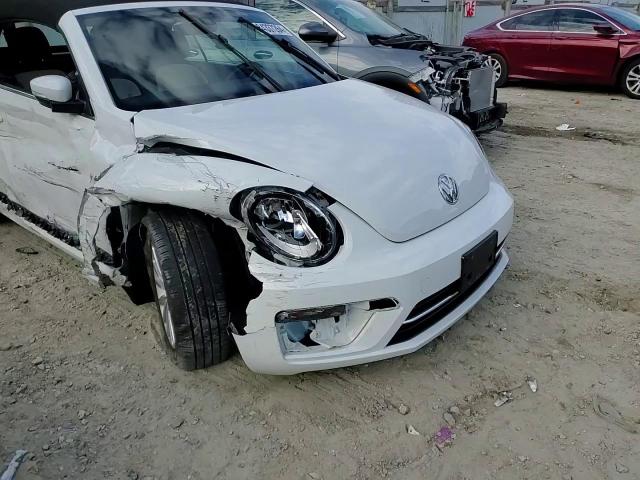2019 Volkswagen Beetle - Image 10