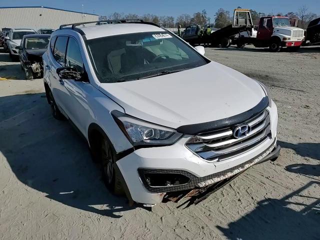 2015 Hyundai Santa Fe - Image 11