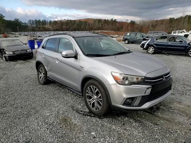 2018 Mitsubishi Outlander - Image 12