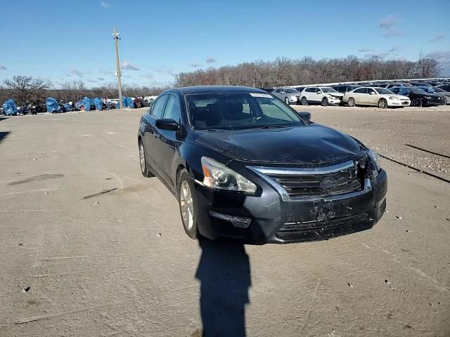 2013 Nissan Altima - Image 13