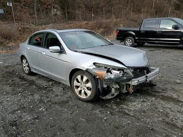 2008 Honda Accord Exl VIN: 1HGCP26878A136067 Lot: 82985184