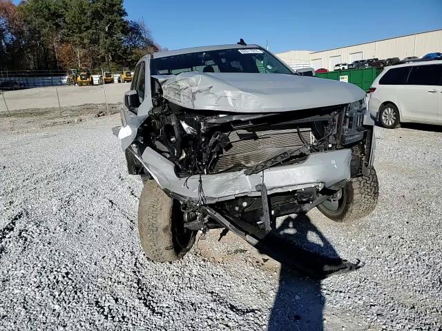 2021 Chevrolet Silverado - Image 11