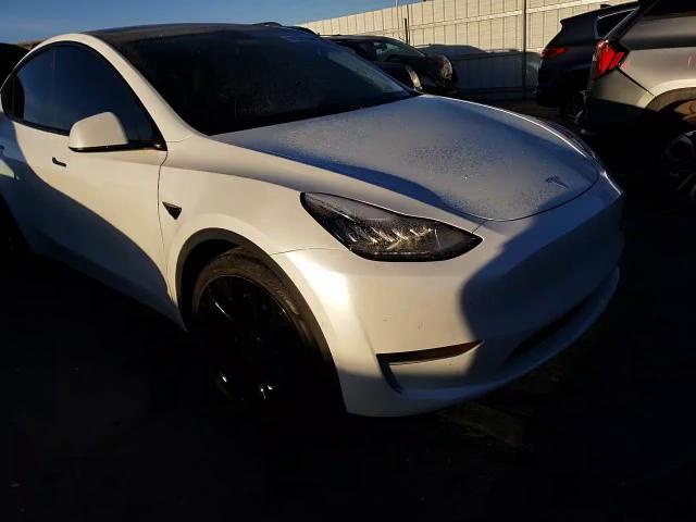 2021 Tesla Model Y VIN: 5YJYGDEF4MF073074 Lot: 84508354