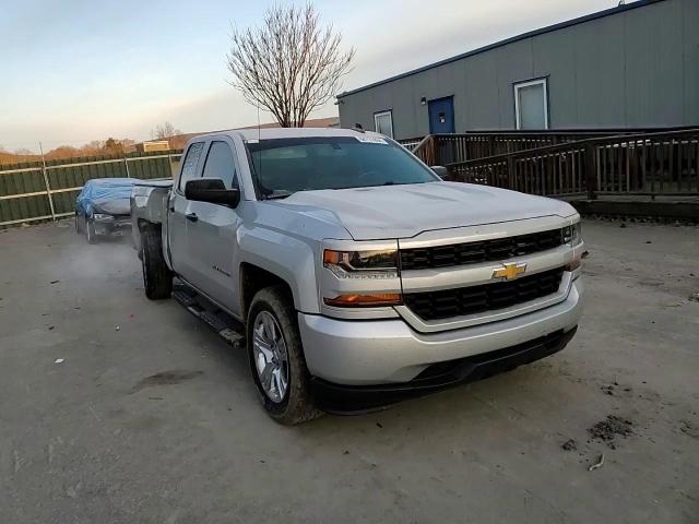 2018 Chevrolet Silverado K1500 Custom VIN: 1GCVKPEH8JZ231460 Lot: 84731824