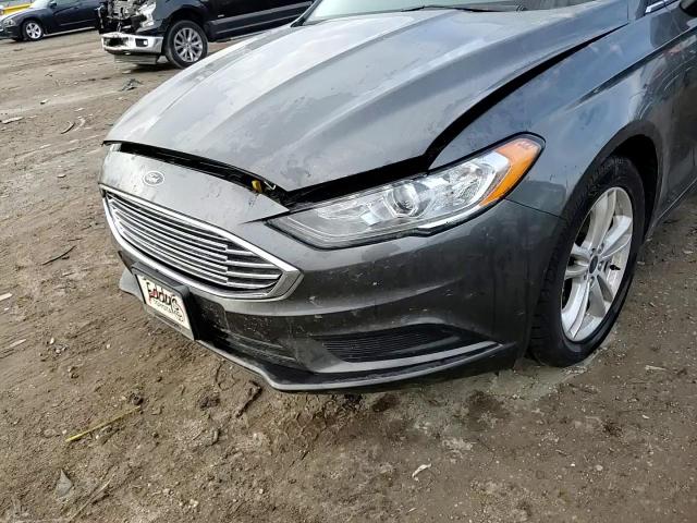 2018 Ford Fusion - Image 11