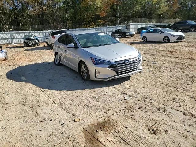 2019 Hyundai Elantra - Image 11