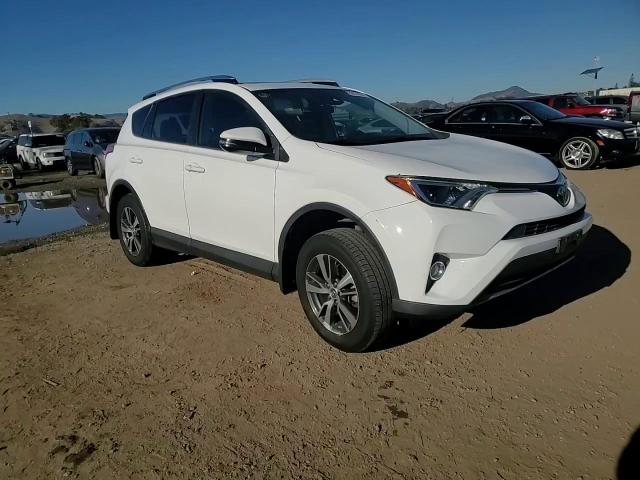 2018 Toyota RAV 4 - Image 11