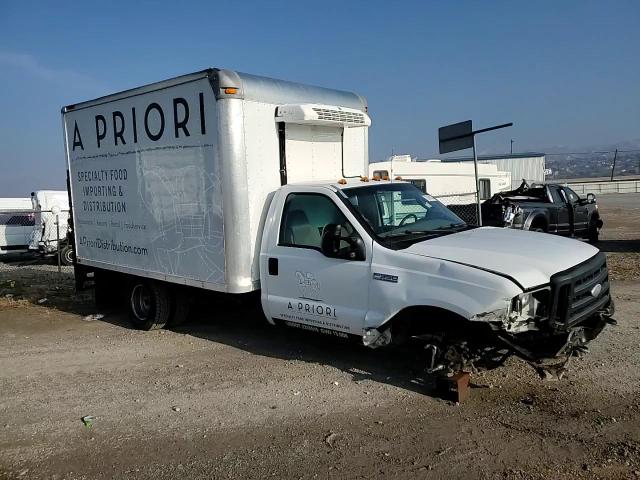 2006 Ford F350 - Image 11