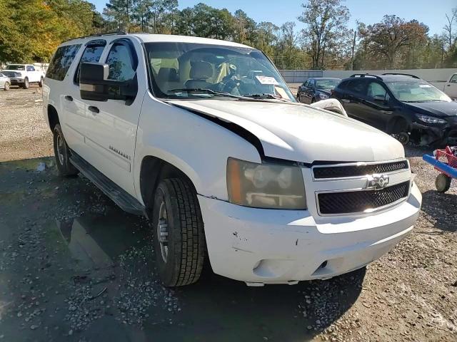 2008 Chevrolet Suburban - Image 12