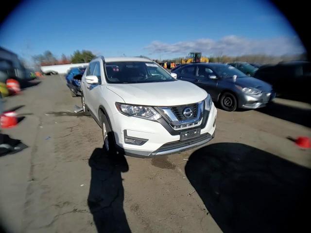 2017 Nissan Rogue - Image 14