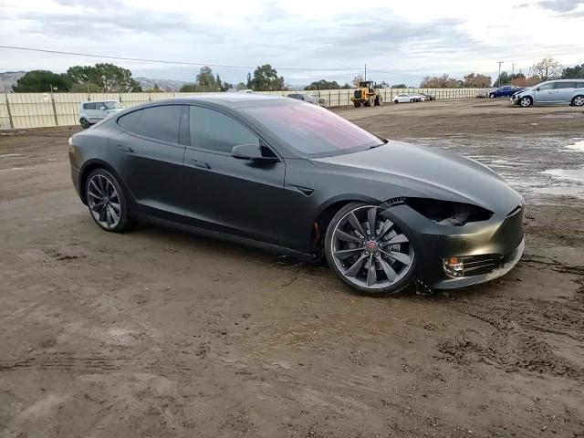 2017 Tesla Model S VIN: 5YJSA1E21HF187087 Lot: 84880394