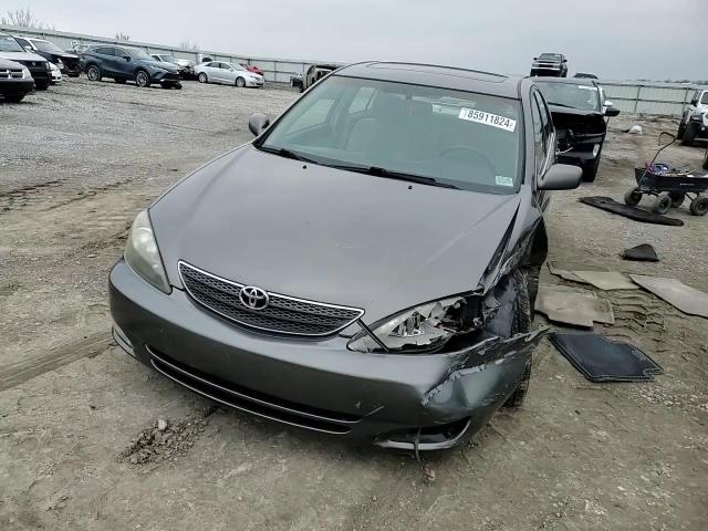 2004 Toyota Camry - Image 10