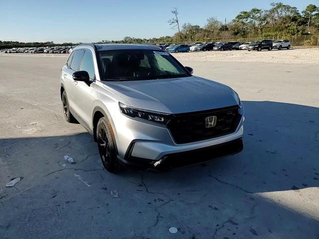 2024 Honda CR-V - Image 12