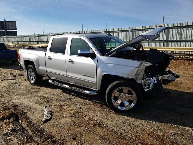 2017 Chevrolet Silverado - Image 11