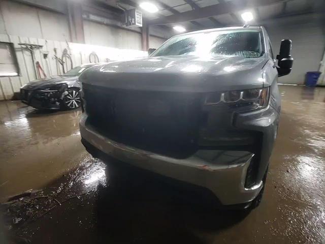 2020 Chevrolet Silverado - Image 13