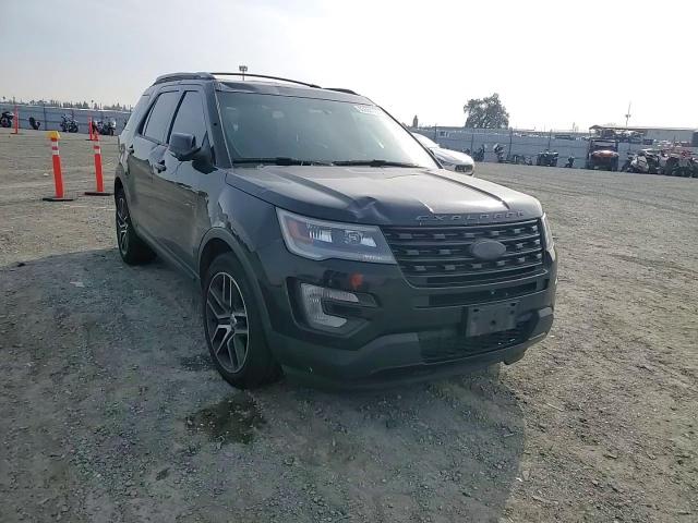 2016 Ford Explorer - Image 10