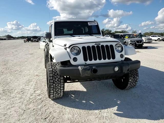 2015 Jeep Wrangler - Image 12